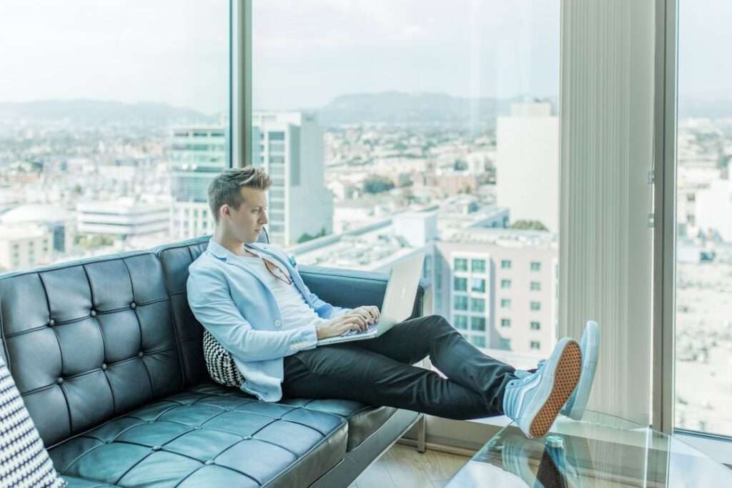 Photo E-commerce, Sales
